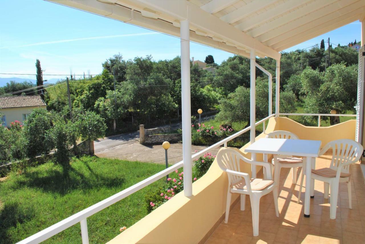 Lefkothea Apartments Kassiopi Extérieur photo